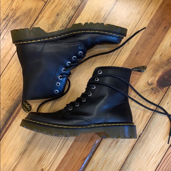 Dr. Martens Shoes - Doc martens. Worn one time Inside